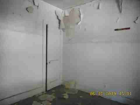 4703 Drexel (6)_m.jpg